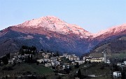 92 Bel tramonto in Arera con Zambla Bassa in basso
